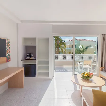 Livvo Koala Garden 호텔 4*