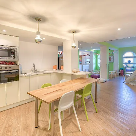 Livvo Koala Garden 호텔 4*