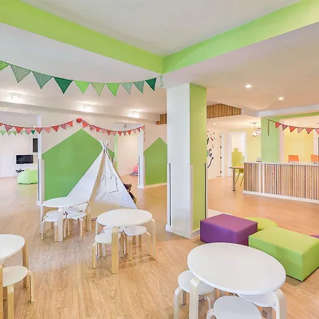 Hotel Livvo Koala Garden