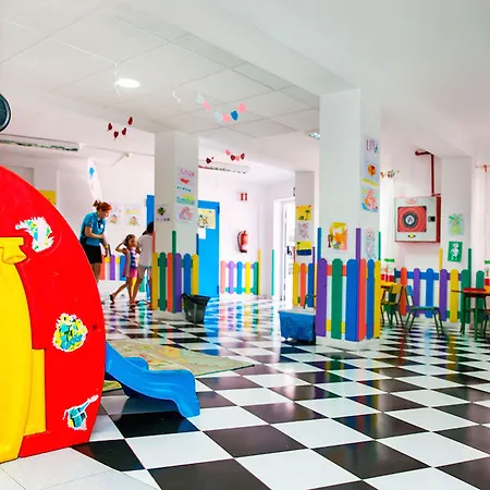 Livvo Koala Garden Hotel
