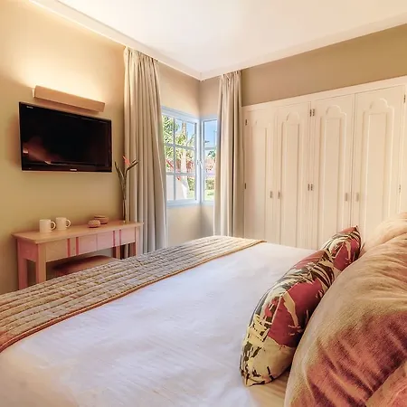 Livvo Koala Garden 4*