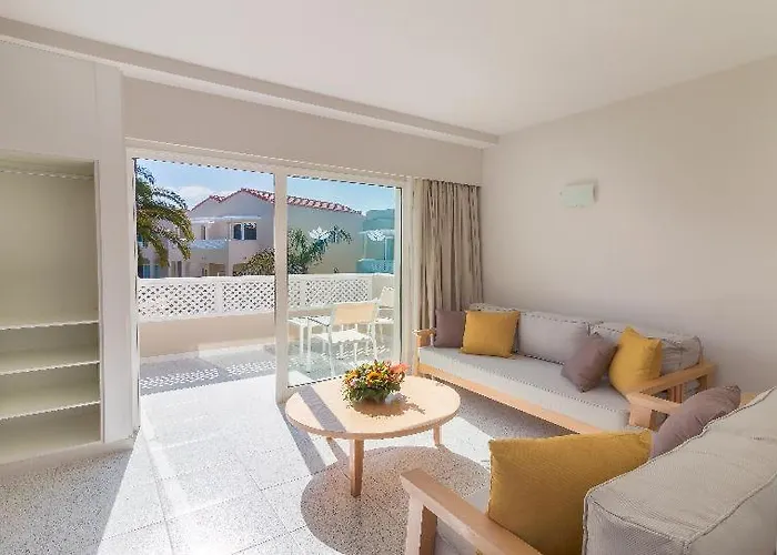 Livvo Koala Garden Hotel