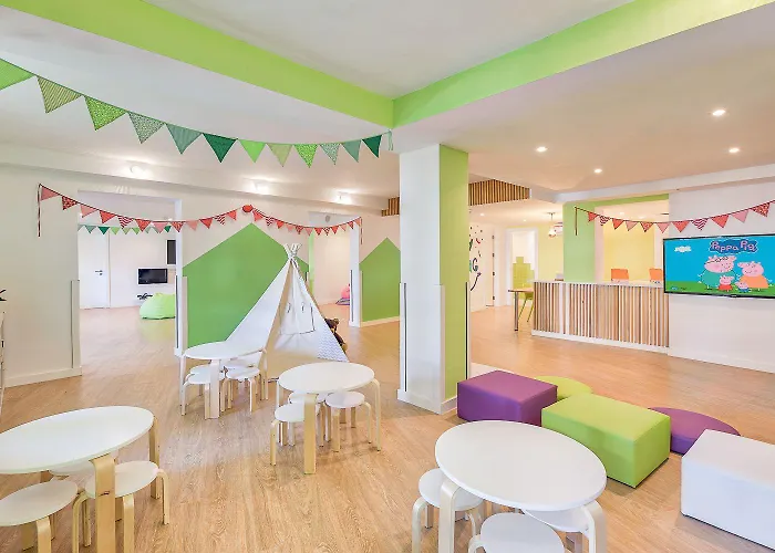 Hotel Livvo Koala Garden