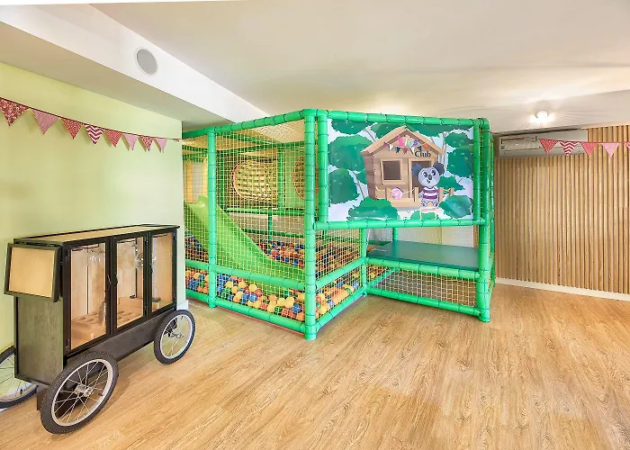 Livvo Koala Garden 4*